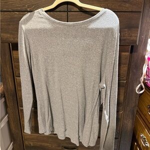 Time and Tru Heather Gray Long Sleeve Top